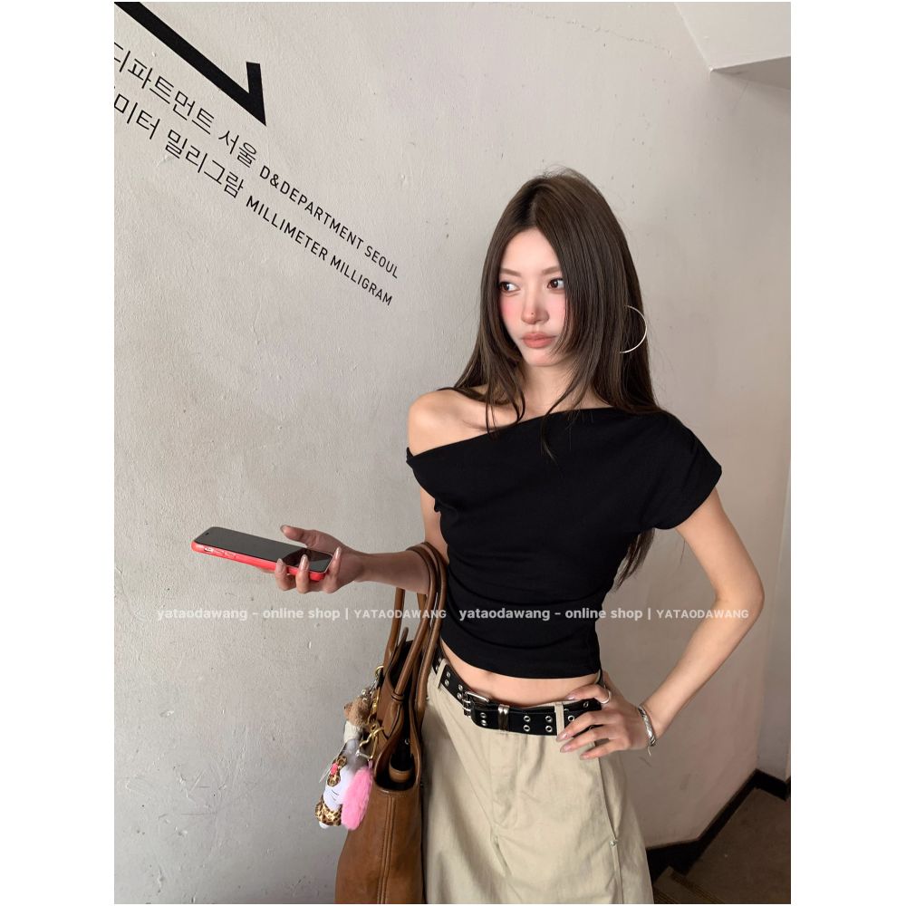 ASAYA7225 – Luna Drape One-Shoulder Top 🤍🖤✨