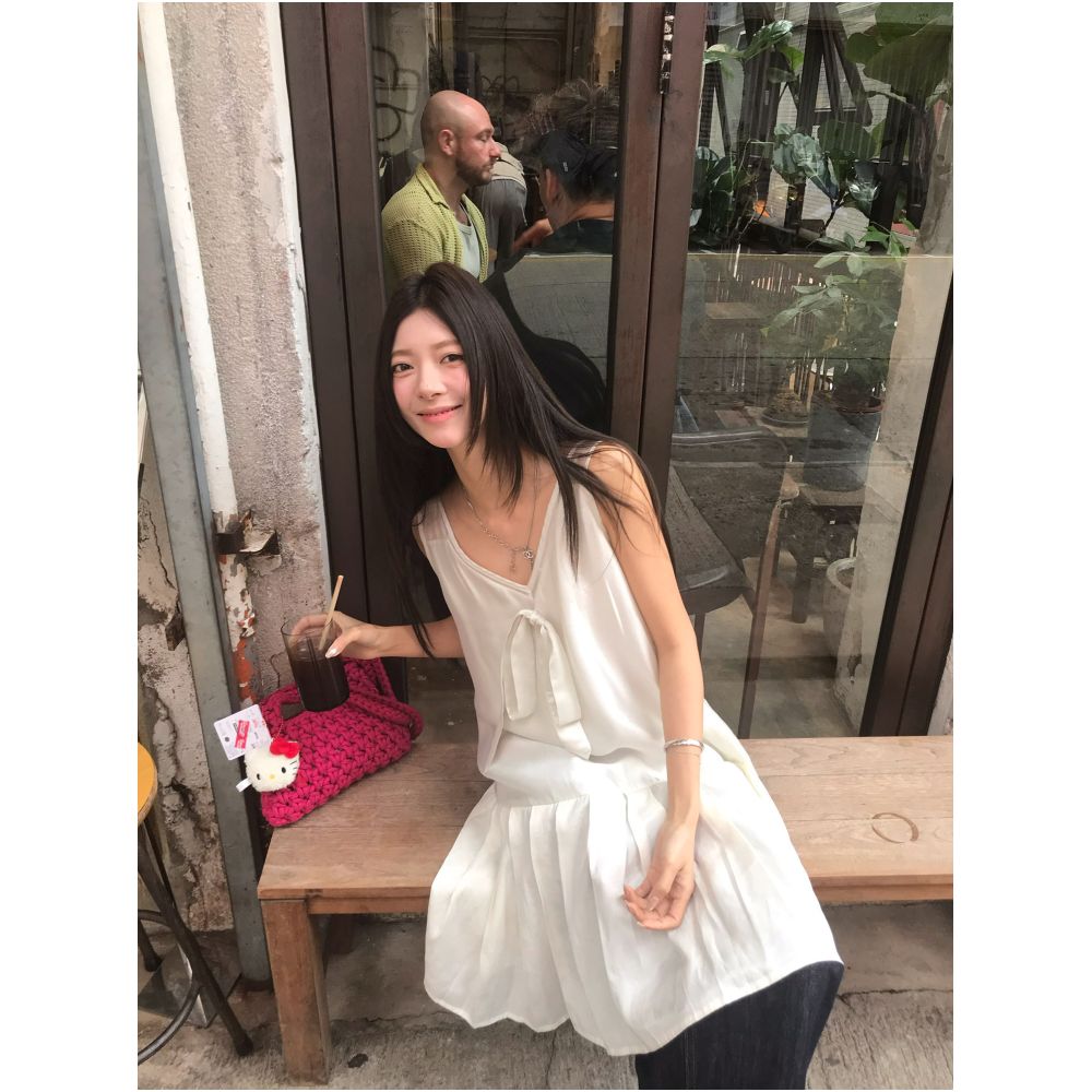 Big Dog with Braces Gardenia First Love First Love Sensation Tie Waist V Neck Patchwork Sleeveless Vest Dress image 0