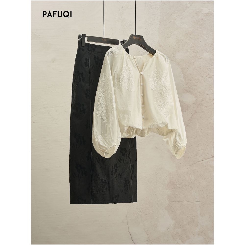 New Chinese style V neck shirt with hollowed out design tassels and floral embroidery a traditional Chinese style women s clothing new spring summer 2026 style image 0