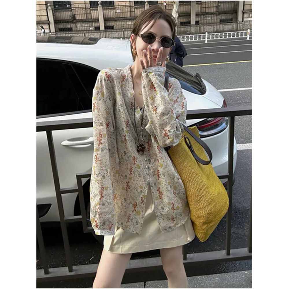 Super cute youthful V neck floral long sleeved shirt for women summer style loose fit slimming thin sun protective top image 0