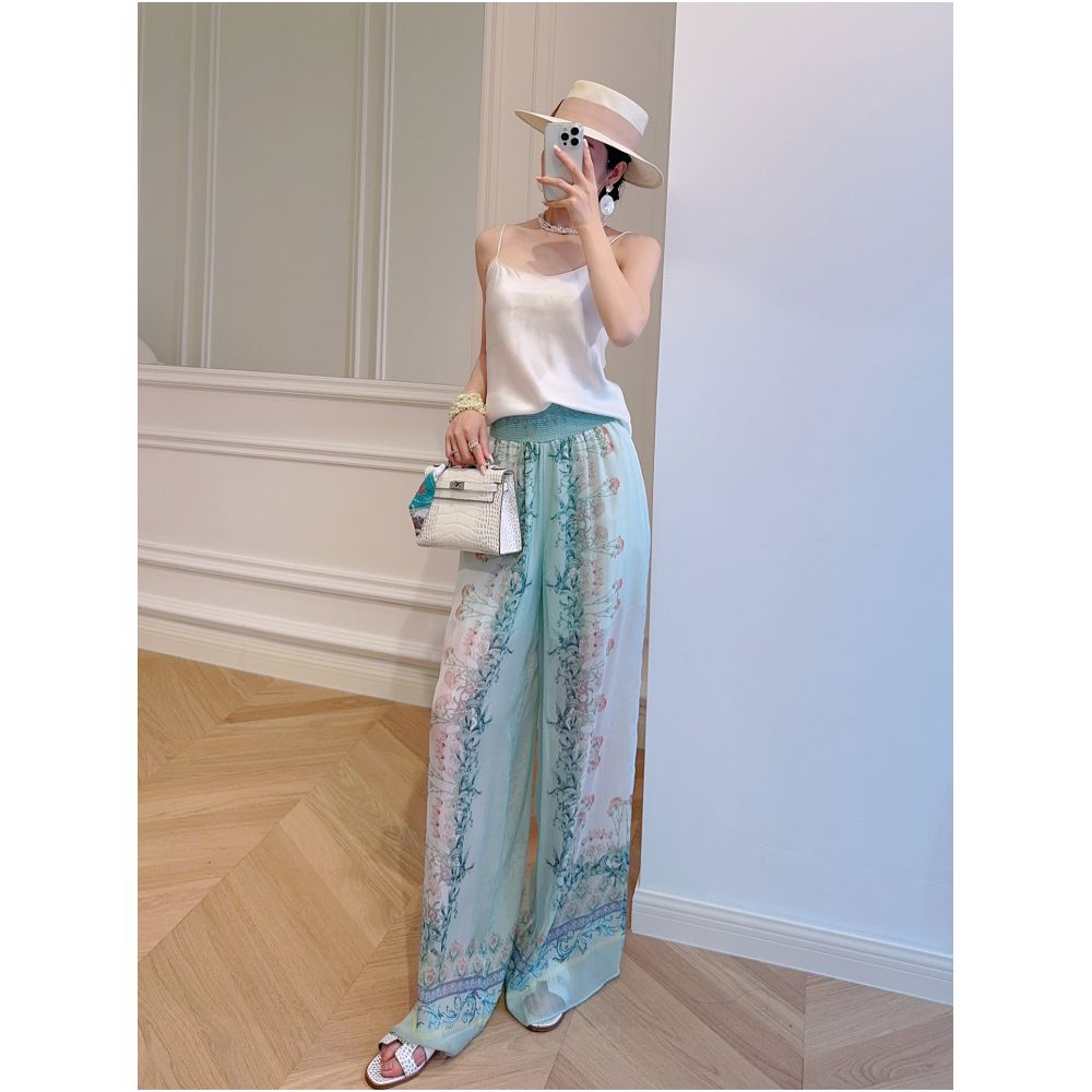 Mandu New Yorker European Retro Style Printed V Neck Shirt with Elastic Waist and Casual Pants in Silk Suit image 3