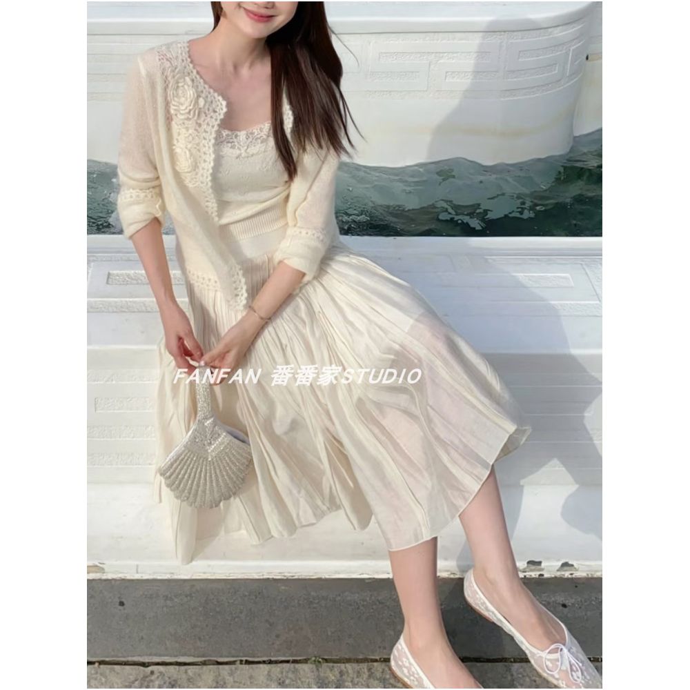 Sage pleated tuck A line midi skirt slimming A line style French retro versatile skirt for work women image 3