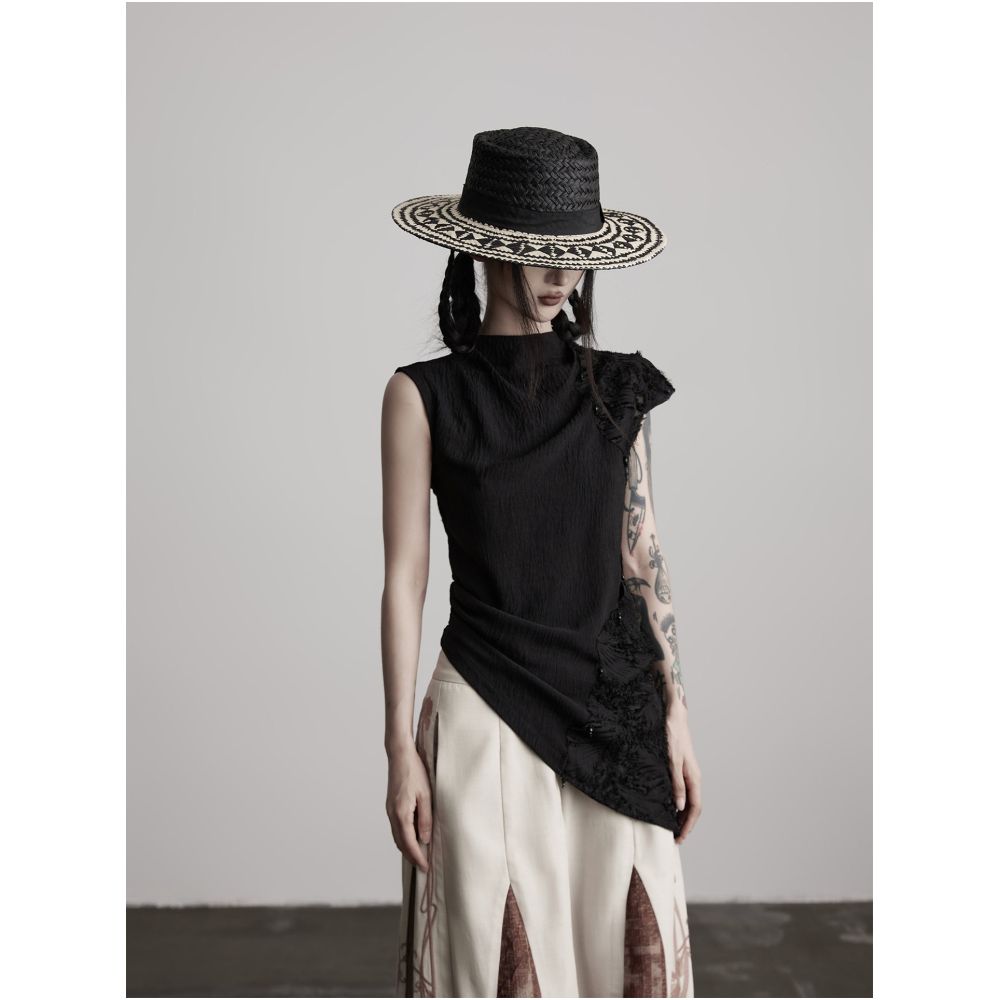 INDULGE Jacquard Patchwork Beaded Vest Irregular Slanted Hem Slim Fit Black T shirt image 1