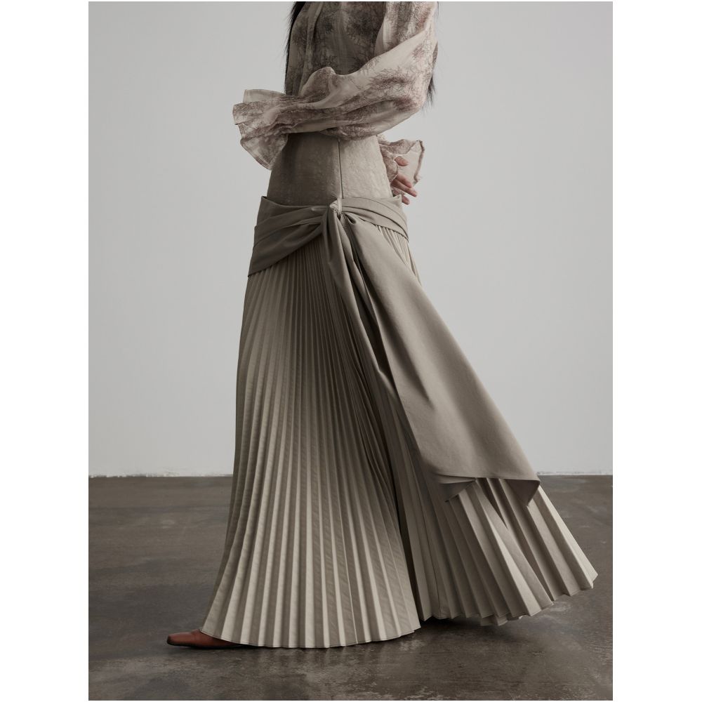 ASAYA7585 – Sculpted Drape Pleated Skirt 🤎✨