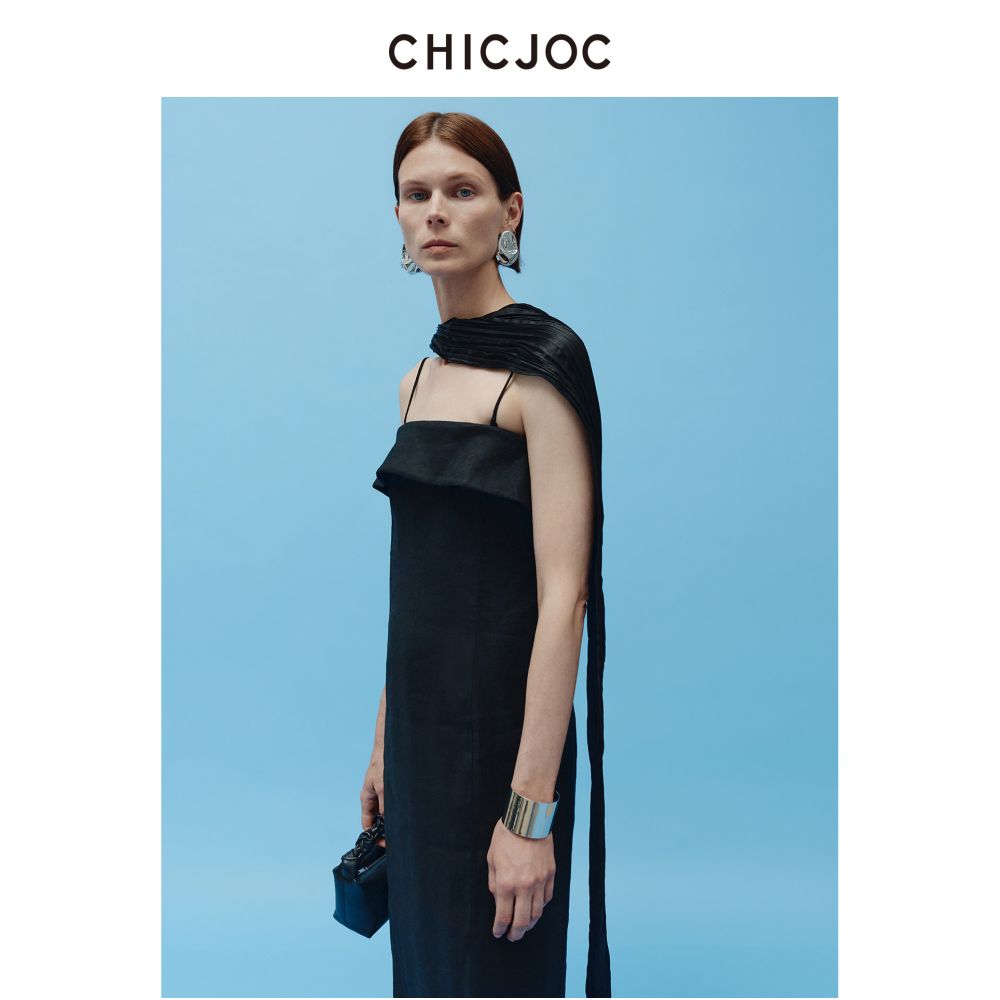CHICJOC heavy duty one piece gilded silk scarf shawl with hand twisted and pleated details and fine rolled edges image 2
