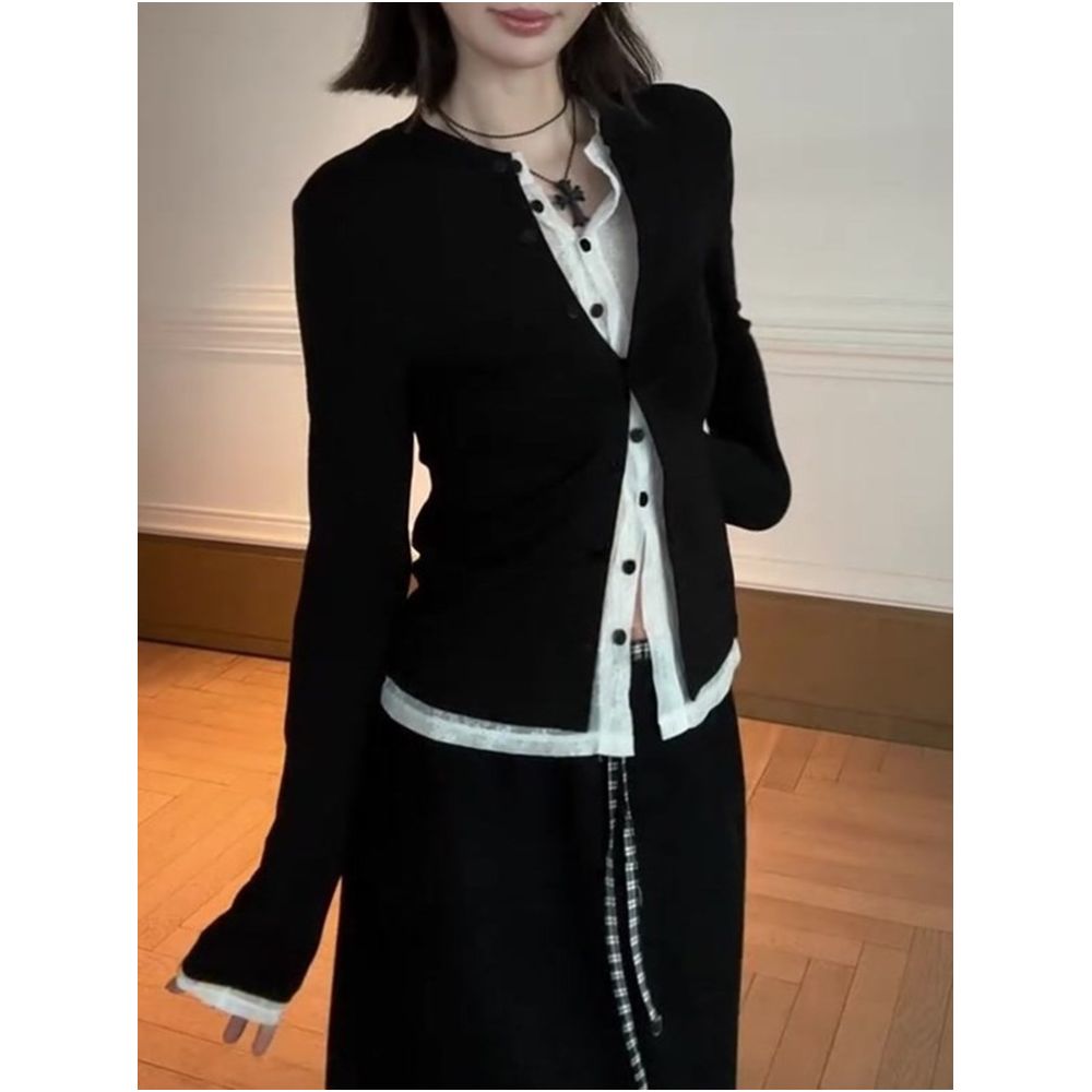 Korean style color blocked lace trimmed black faux two piece long sleeved top for women new autumn 2026 fashion design image 3