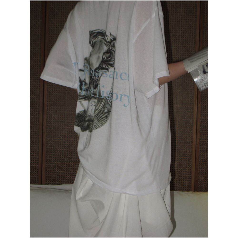 ASAYA7659 – Renaissance Muse Oversized Tee 🪽🤍