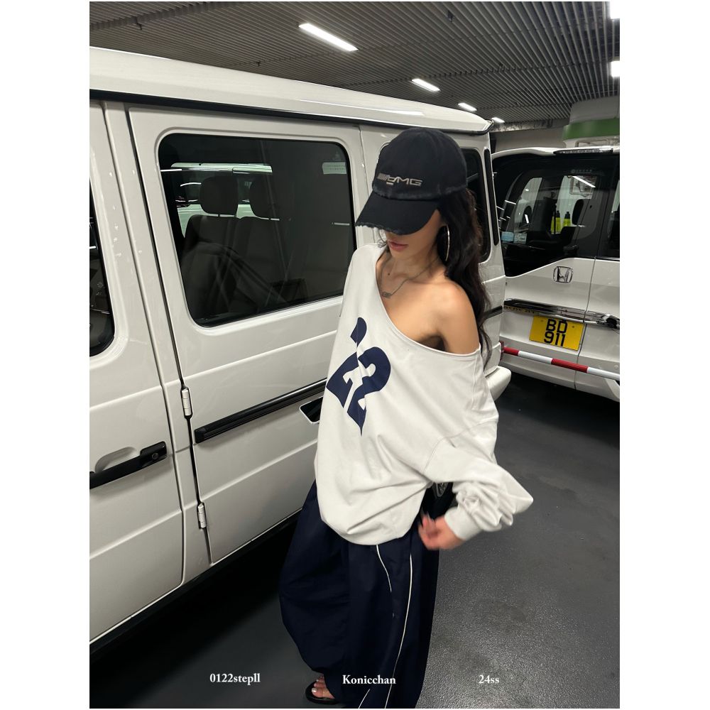 0122stepll Reimagines American High Street Style Gray Off Shoulder Sweatshirt for Women Autumn Lazy Loose Design One Shoulder Top image 4