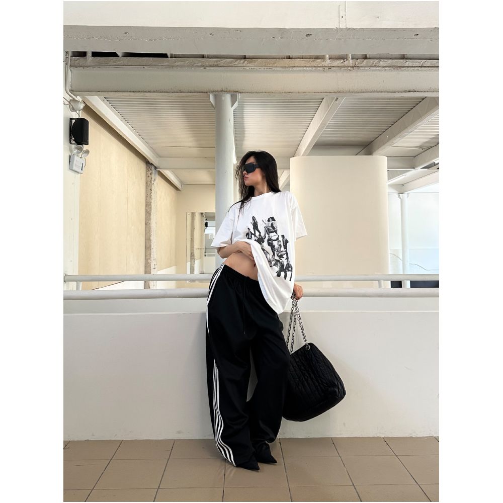 0122stepll Film still image White printed T shirt for women summer loose casual drop shoulder round neck short sleeve top image 4
