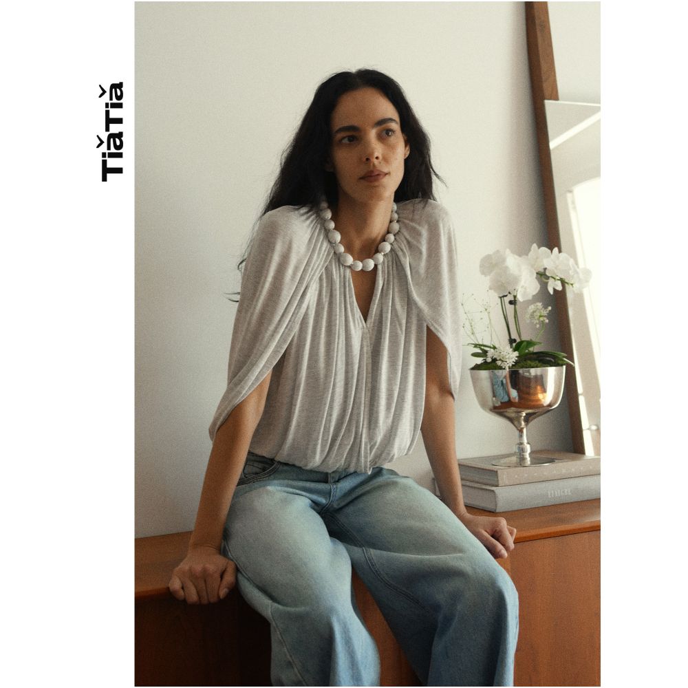 TiaTia s Spring Summer 2026 New Arrival Airy Seamless Shawl Cape with Two Way Design Necklace Embellished French Top image 0