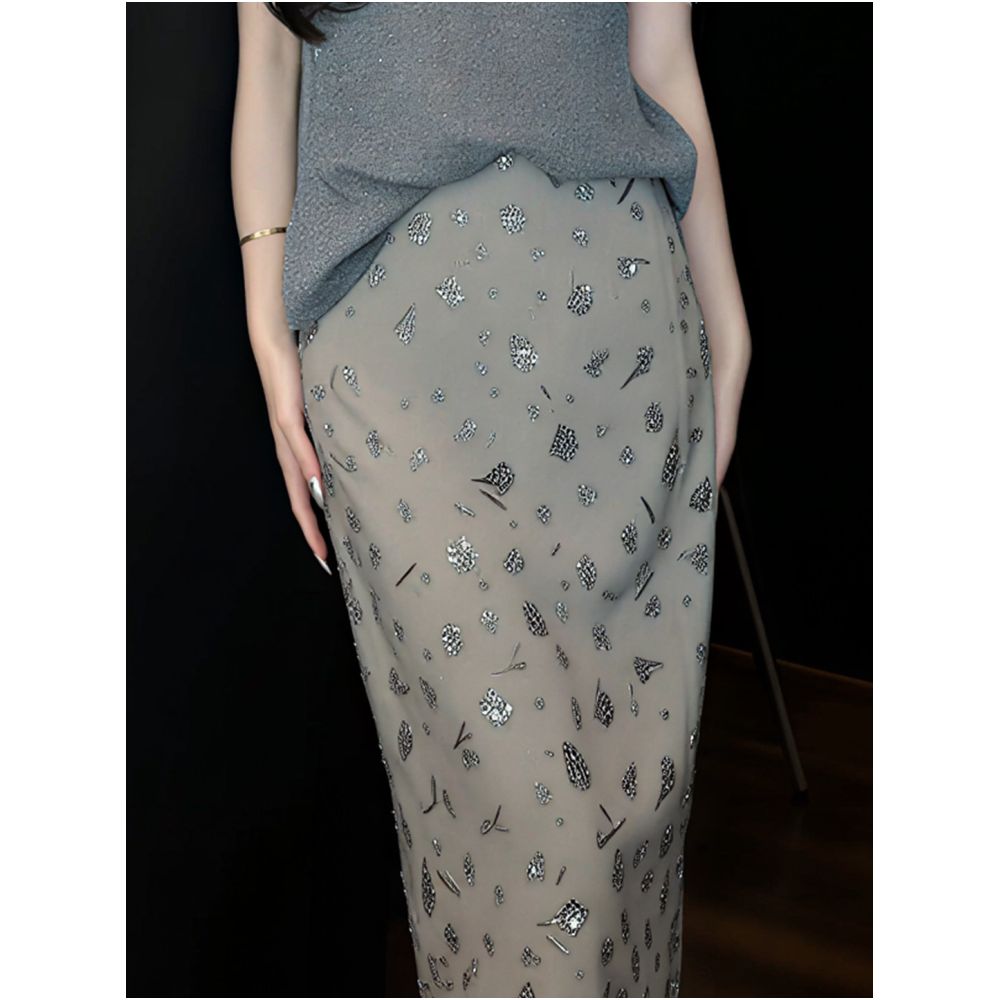 2026 Summer New Arrival Heavy Duty Rhinestone Design Midi Skirt for Women French Elegance and Refined Heiress Style Straight Midi Skirt image 3