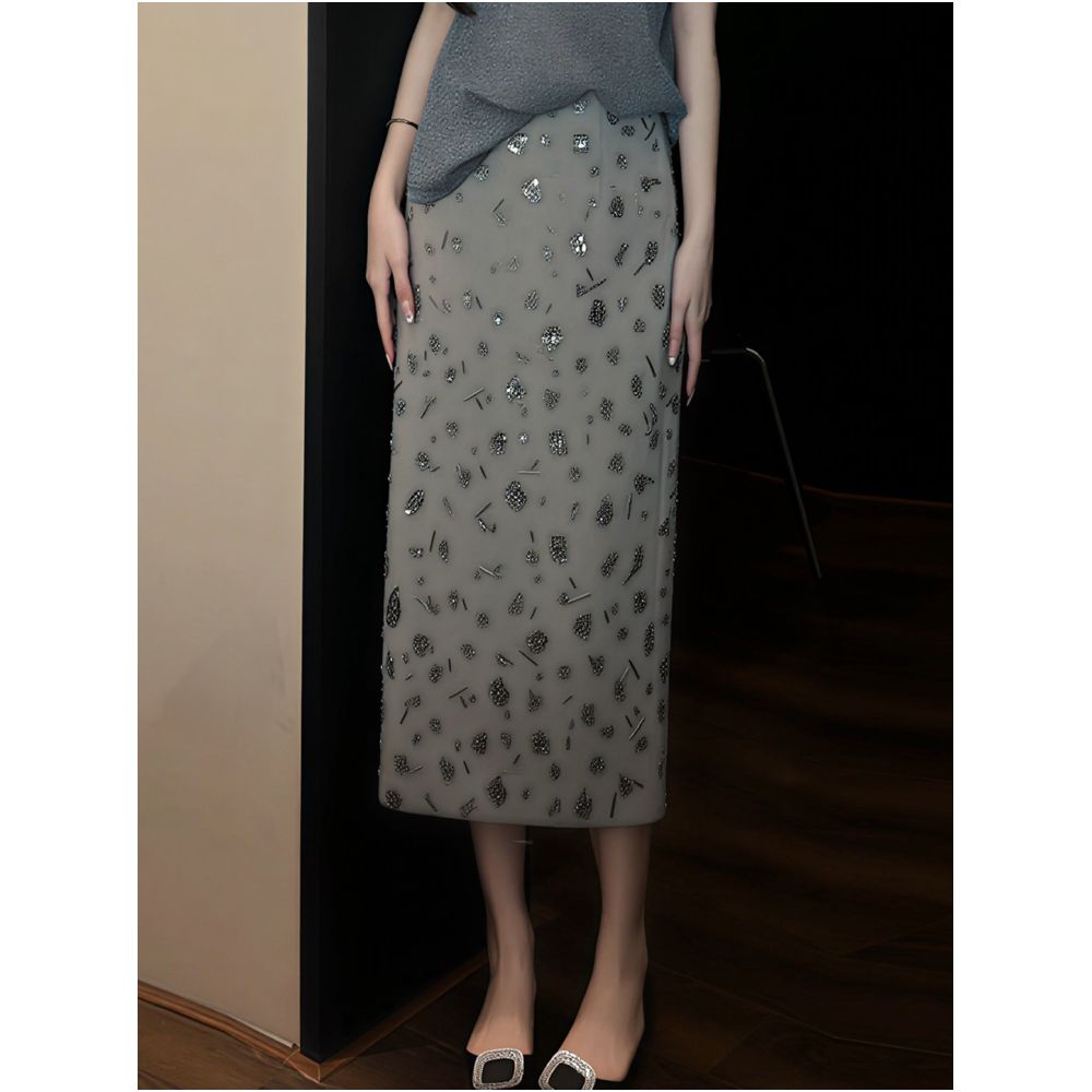 2026 Summer New Arrival Heavy Duty Rhinestone Design Midi Skirt for Women French Elegance and Refined Heiress Style Straight Midi Skirt image 4