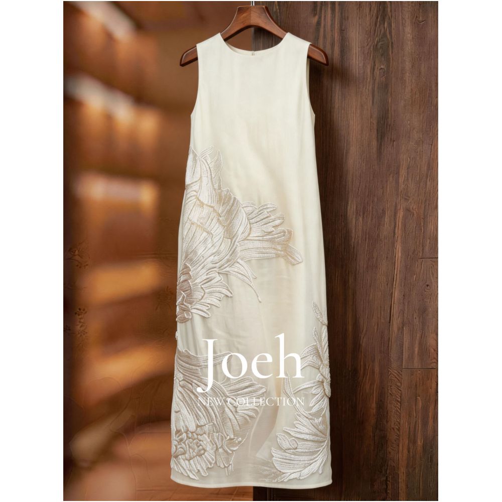 2026 Autumn Plus Size Women s Dress Off White Sleeveless Round Neck Heavy Embroidery Slimming Long Dress XL image 2