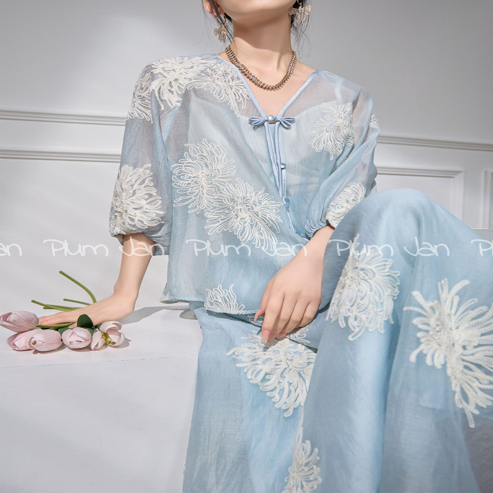 Plum Jan Korean high end fashion outfit sun protection suit dress 2025 new women s summer blue embroidered top image 3