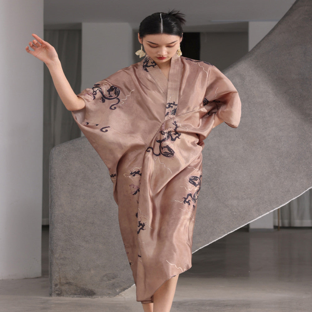 New Chinese style printed three dimensional cut batwing sleeves with a niche design sense both inside and outside the boundaries Seven point sleeve long dress image 4