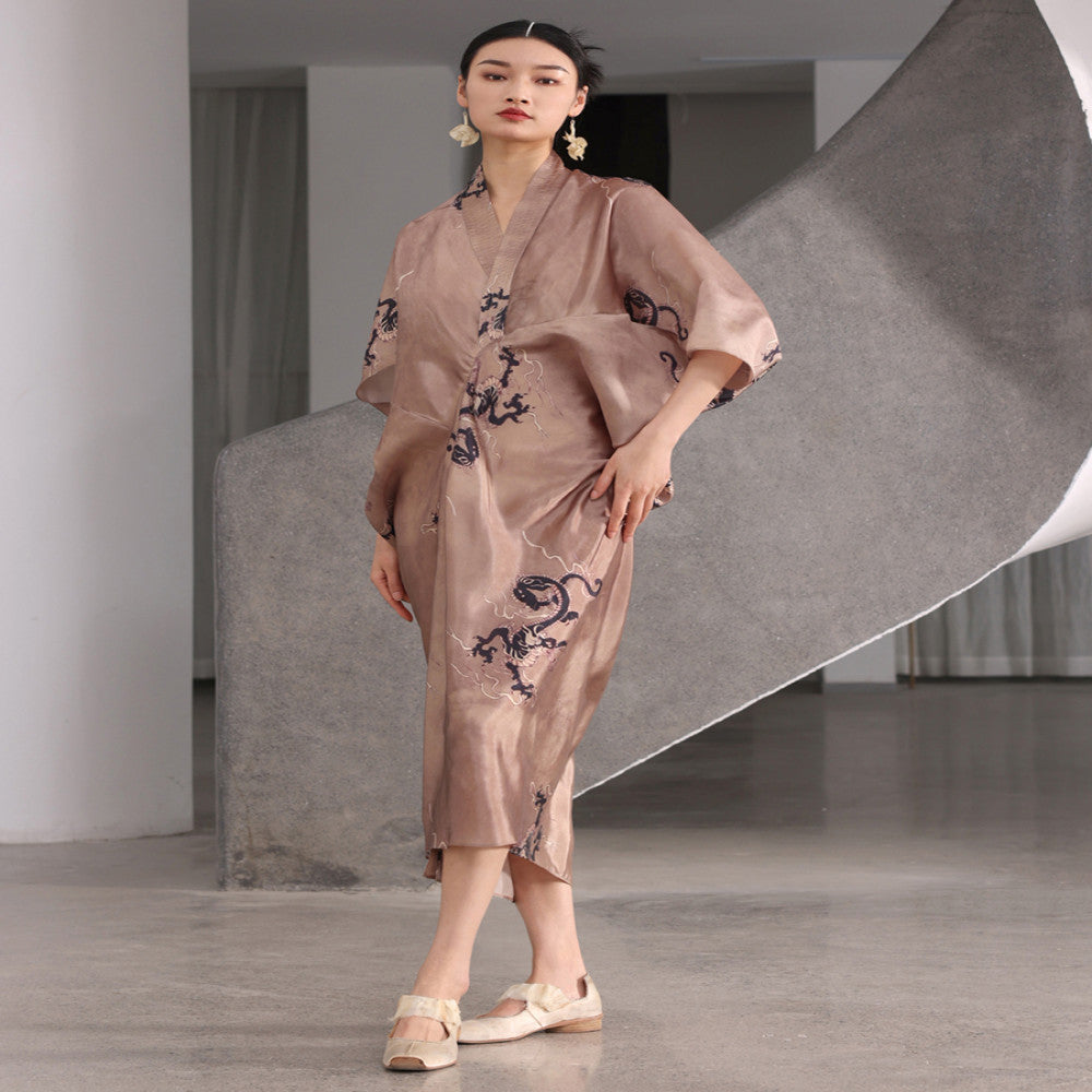 New Chinese style printed three dimensional cut batwing sleeves with a niche design sense both inside and outside the boundaries Seven point sleeve long dress image 5