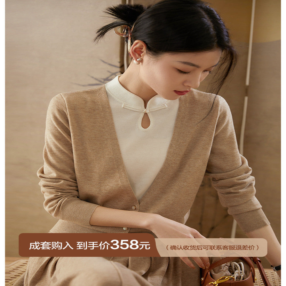 Recommended by the hostess The most gentle beauty Rongyan new Chinese style water drop collar fake two piece stitching knitted small top image 0
