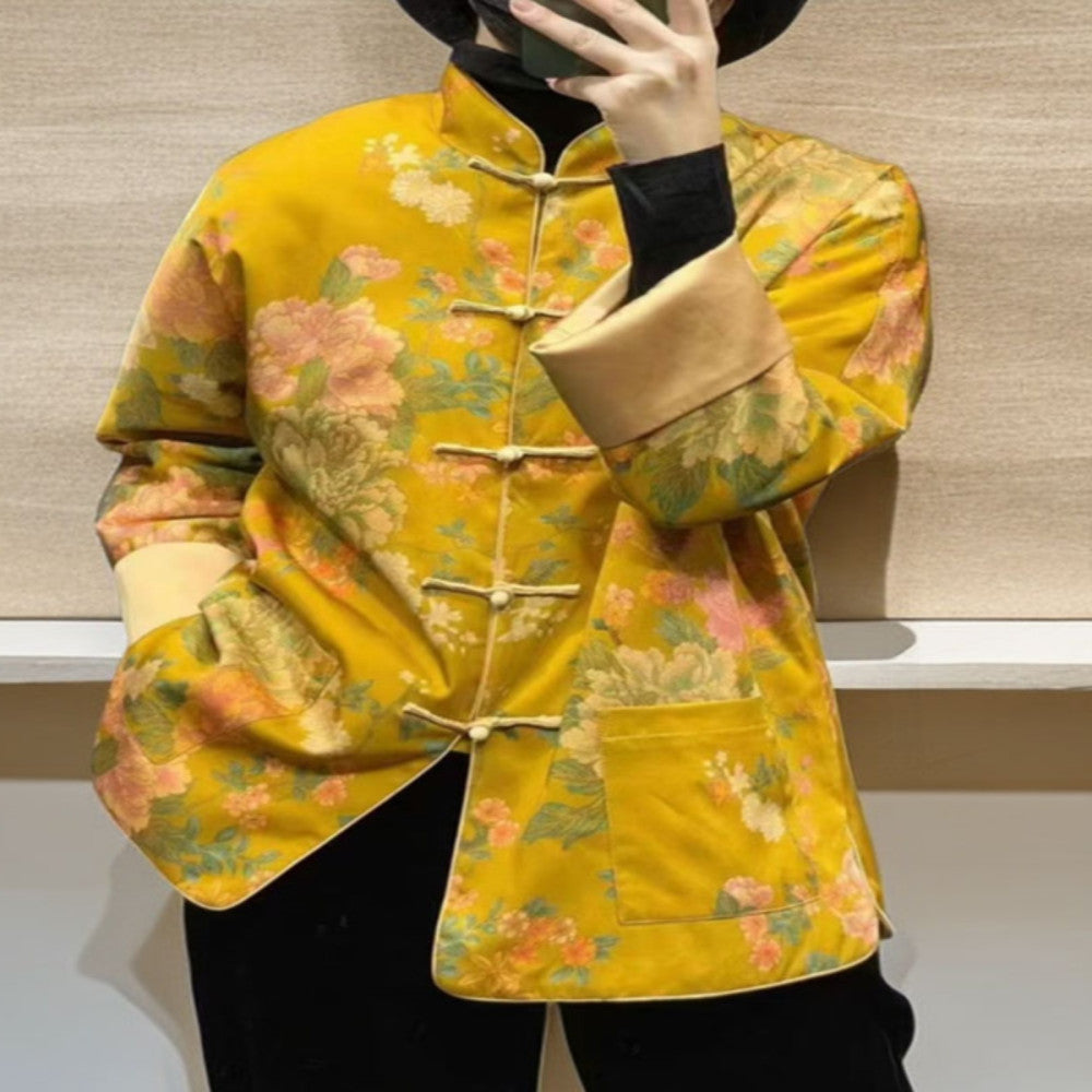 New Chinese style women s clothing for autumn and winter 2025 improved cheongsam daily retro cotton clothing embroidered Tang style outerwear image 2