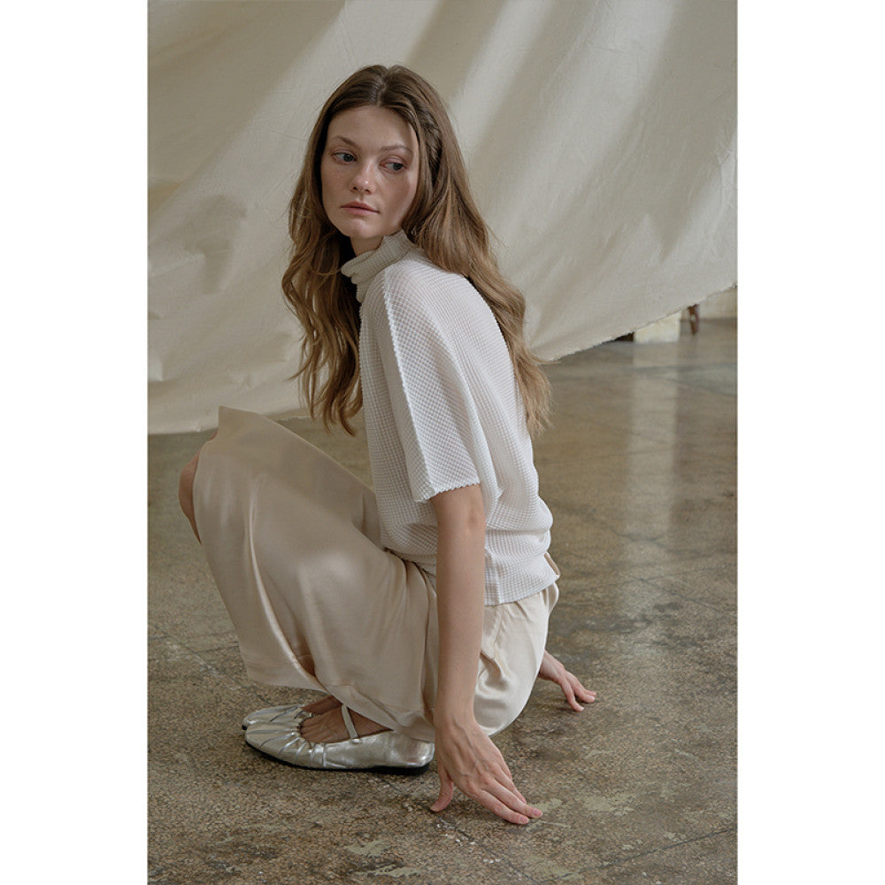 Whitecube French intellectual style old celin high neck short sleeved pleated top mid sleeved t shirt women s clothing image 6