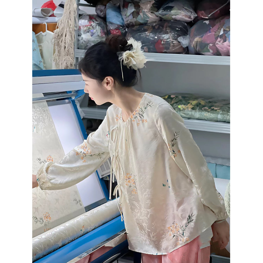 Spot New Chinese China Chic Floral Improvement Cheongsam Shirt Women s Design Sense Small crowd Jacquard Thin Top Fashion image 4