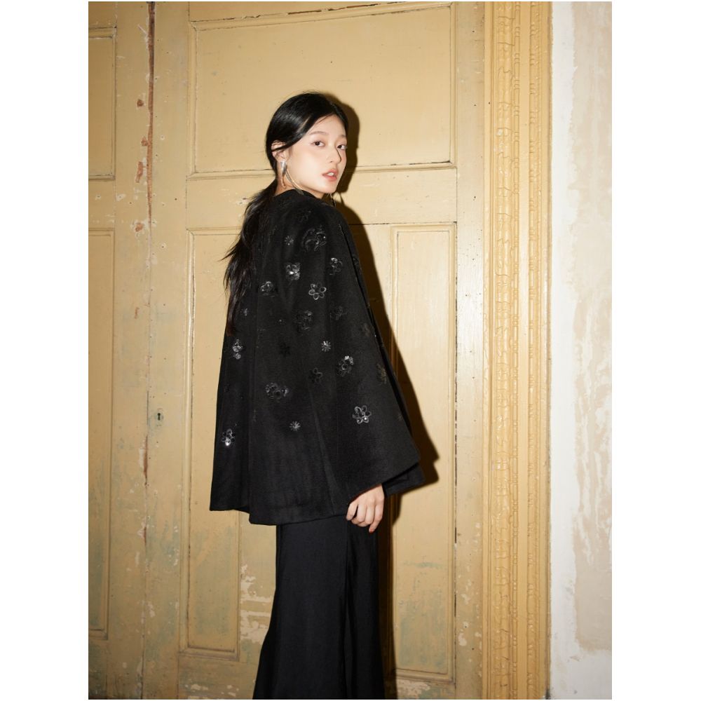 Vintage style heavy duty bead embroidery 100 wool cape style woolen coat image 5