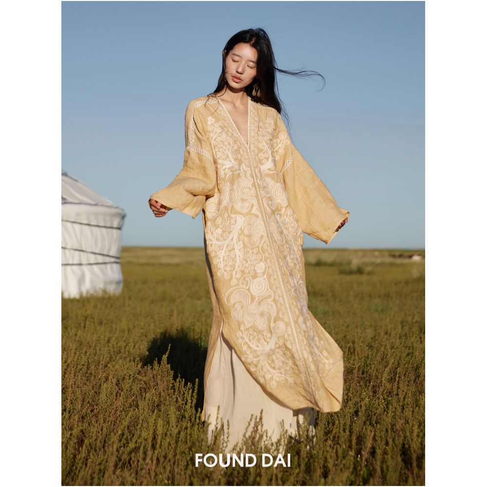 Lusheng banyan tree 100 linen Dong ethnic antique embroidery over 800000 stitches new Chinese style robe style dress image 7