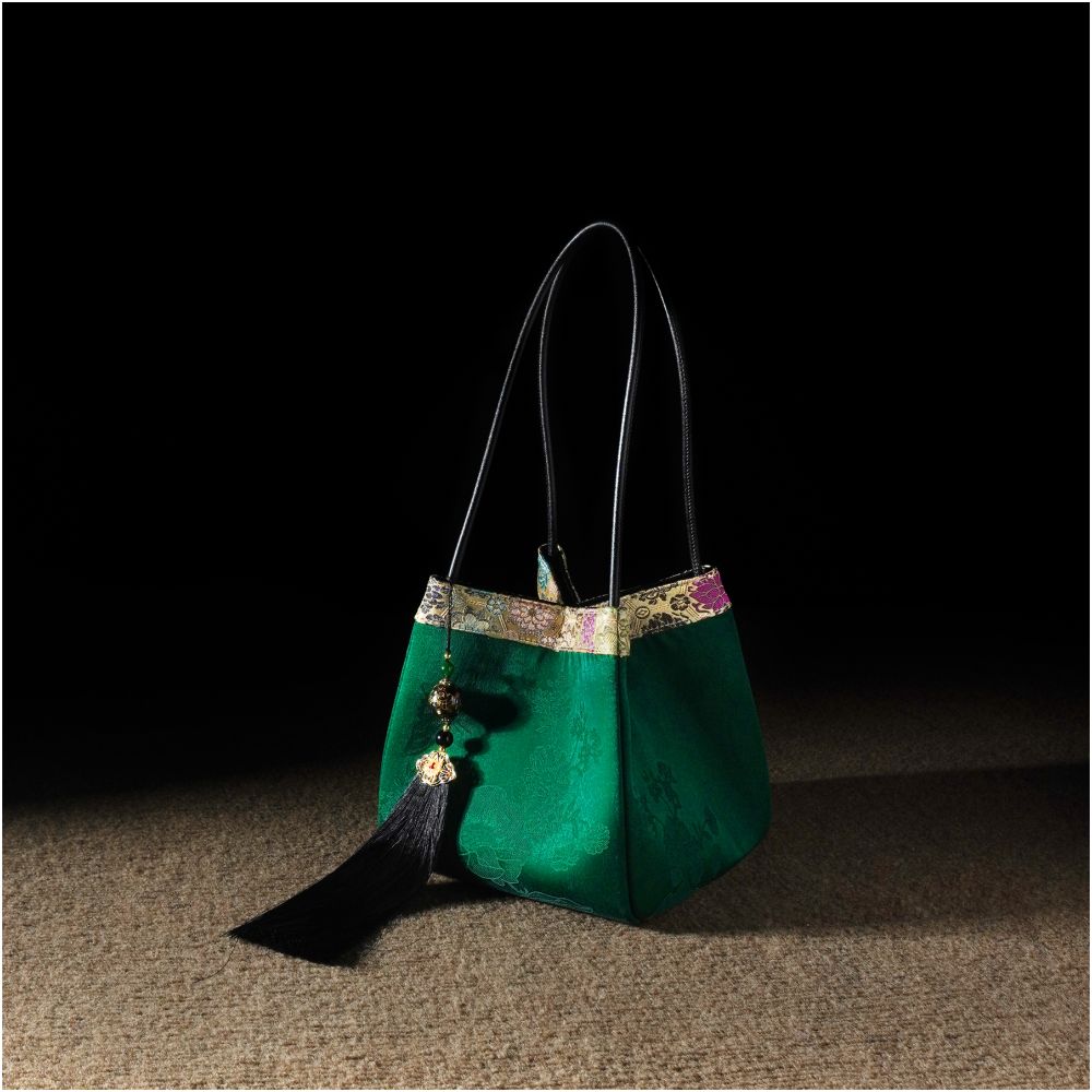 New Chinese style Chinese style handbag fragrant cloud yarn handbag small square handbag with cheongsam handbag mulberry silk women s small handbag image 28