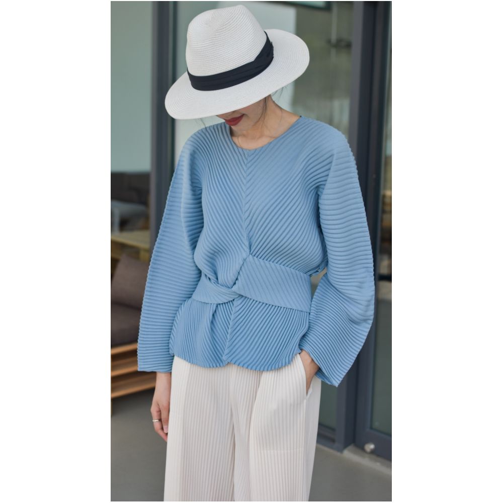Whitecube2024 Spring Miyake style pleated round neck tied waist shirt loose hanging shirt top for women image 10