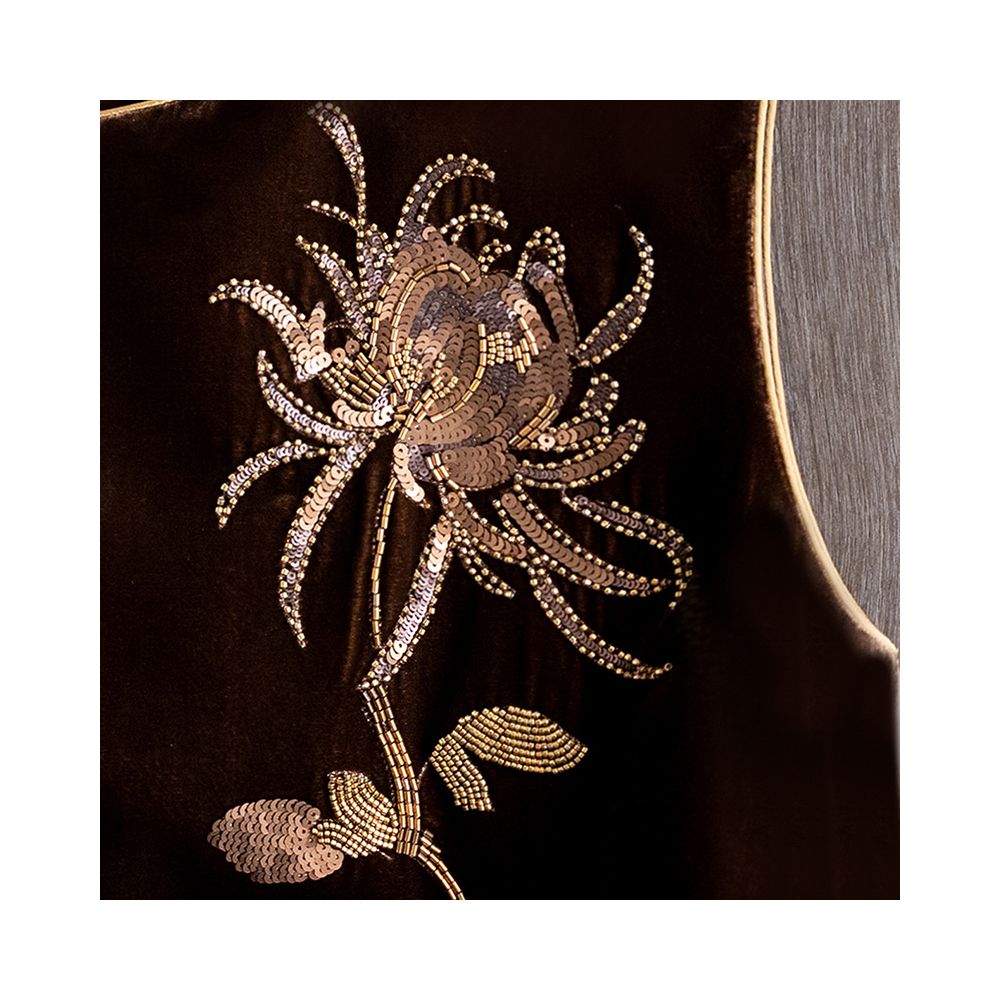 Western style pearl silk velvet vest for women in autumn 2025 improved buckle new Chinese Tang style top for women image 4