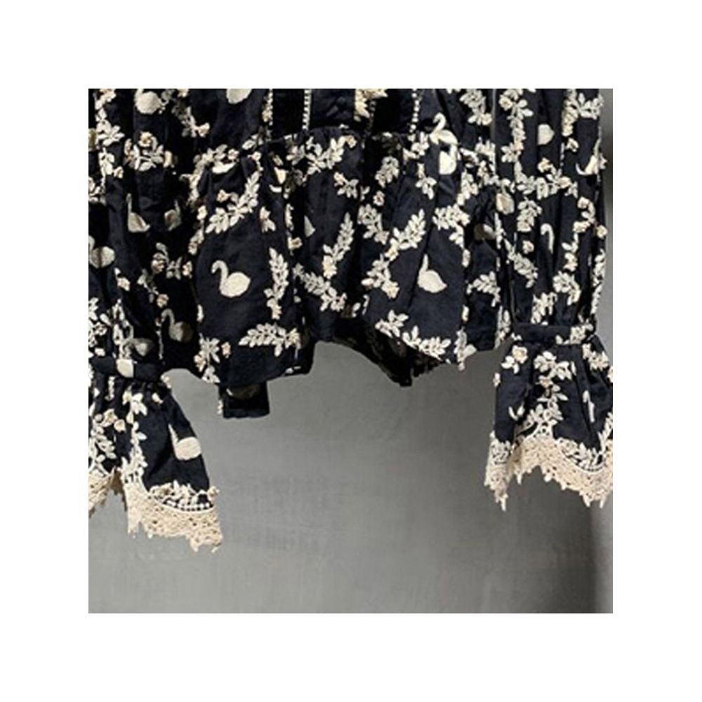 Spring clothing 2025 new French high end Western style floral shirt women s design sense niche high end sense chic top image 2