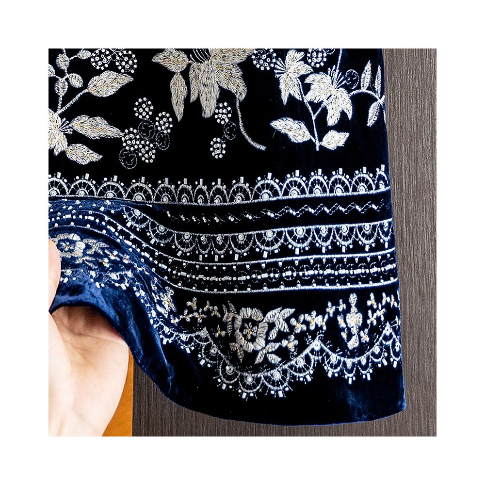 New Chinese Style Silk Velvet Heavy Embroidery Vest for Women Autumn 2025 New Arrival Mulberry Silk Chinese Style Vest for Women image 4