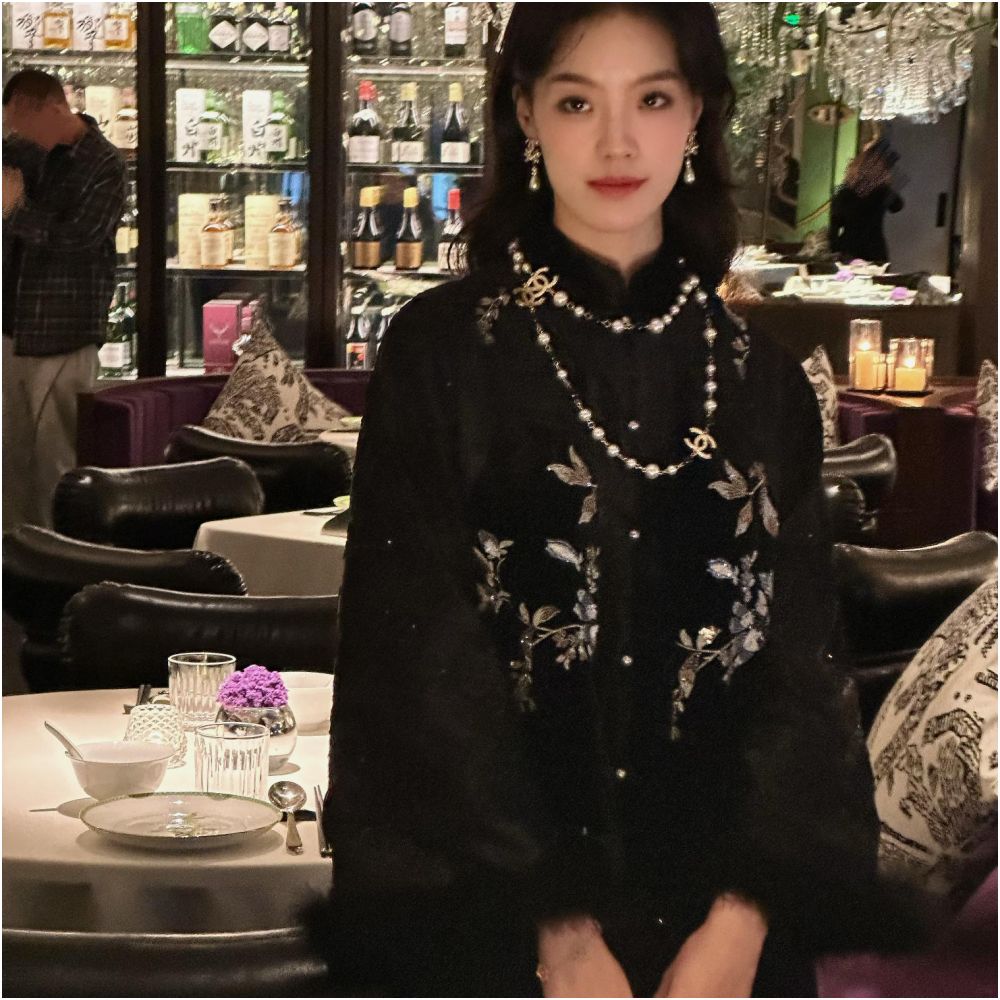 Ti Ti Xin Yi Black Magnolia Velvet Embroidered Vest New Chinese National Style Retro Cheongsam Vest Winter image 2