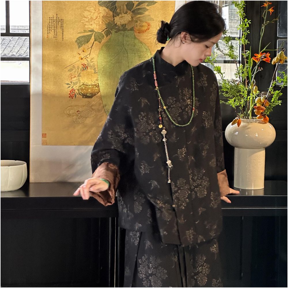 Ti Ti Feng Chun New Chinese Style Design with Chinese Style Double sided Two tone Coat Long Sleeve Top Set image 3