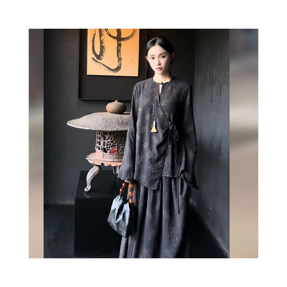 New Chinese Style Women s Suit Set 2025 Autumn New Style Retro Jacquard Shirt Top and High Waisted Skirt Two Piece Set image 1