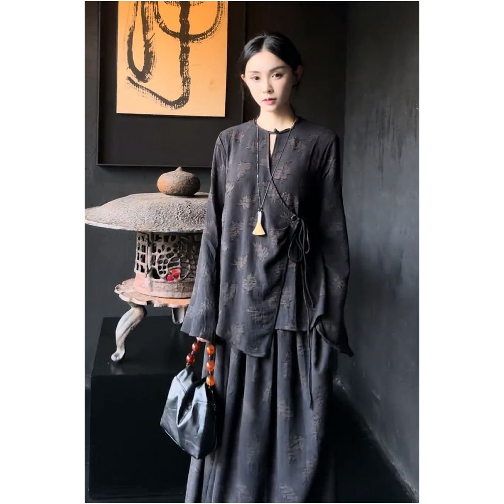 New Chinese Style Women s Suit Set 2025 Autumn New Style Retro Jacquard Shirt Top and High Waisted Skirt Two Piece Set image 8