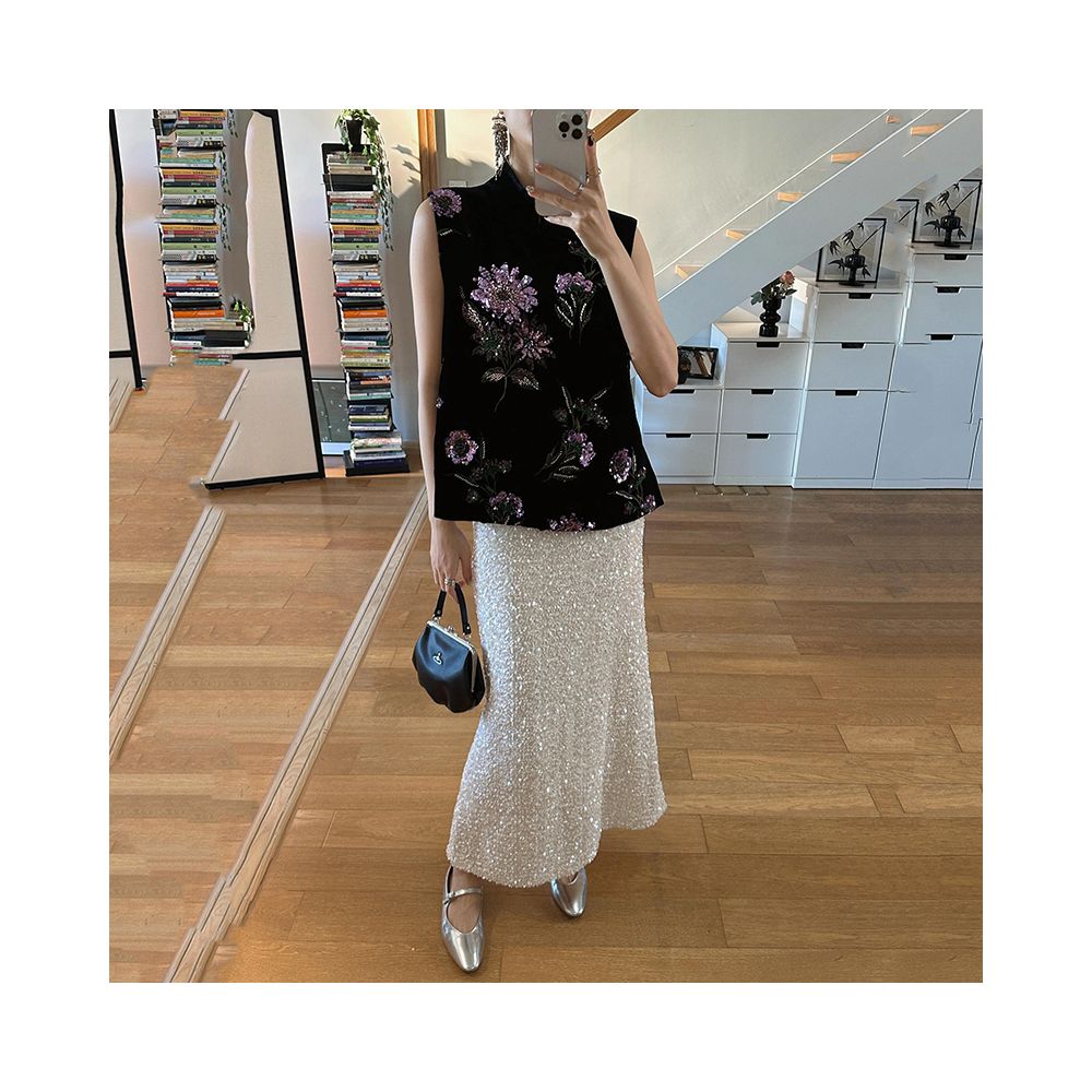 Noble old money style sequin bead embroidery exquisite fireworks vest new Chinese style purple gold flower top for women in spring and summer 2025 image 5