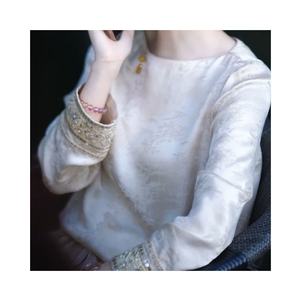 New Chinese style improved cheongsam embroidered long sleeved top for spring 2025 image 1