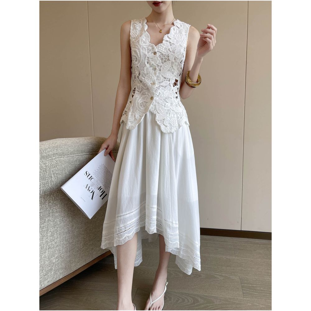 PINKEEN White V neck Sleeveless Heavy duty Vest Women s Summer 2025 New Collection Waist slimming Lace Hollow Top image 6