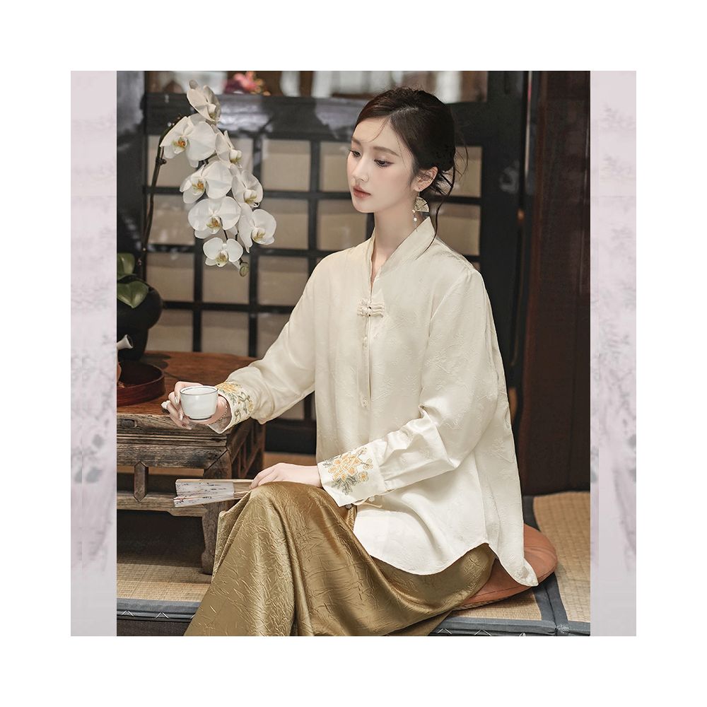 Lu Wen s new Chinese style Chinese style shirt for women in autumn 2025 with a high end feel and a plate buckle jacquard embroidery top for women image 1