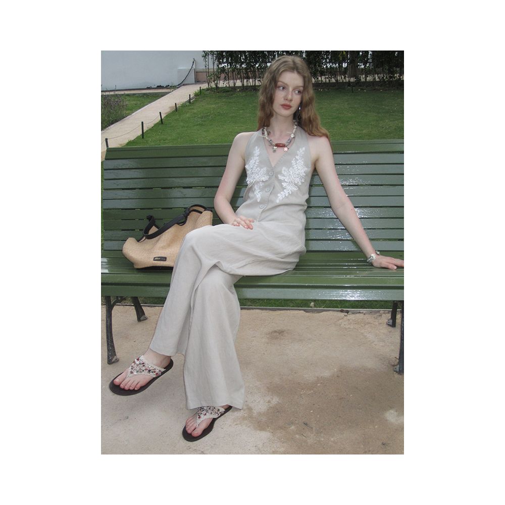 MioraStudio French Linen V neck Embroidered Lace Top Old Money H shaped Suit Vest Set Women s Summer image 2