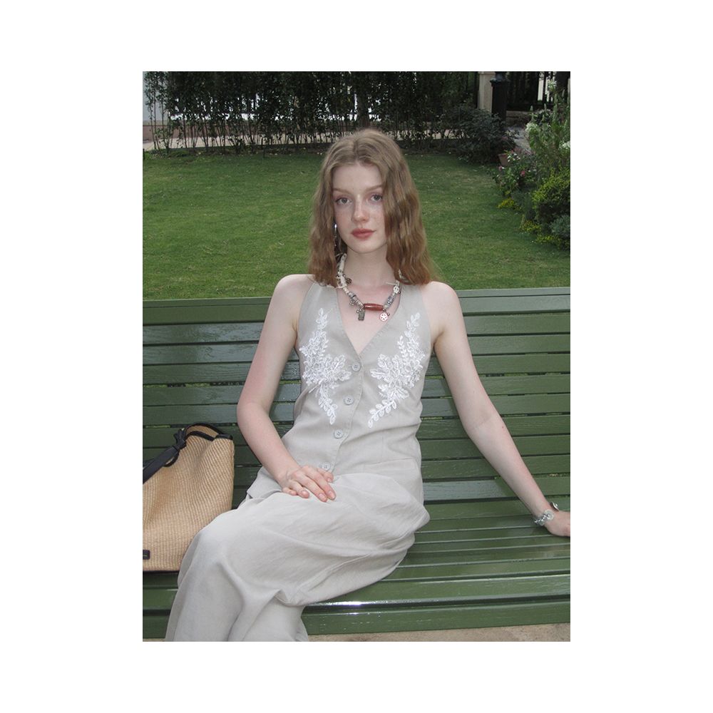 MioraStudio French Linen V neck Embroidered Lace Top Old Money H shaped Suit Vest Set Women s Summer image 0