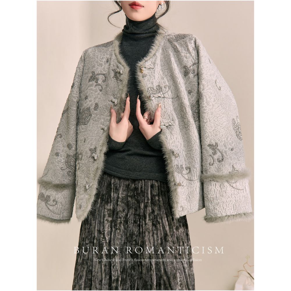 2025 Spring this year s popular hot outerwear hairy top high end fashion super beautiful new Chinese style Tang suit image 2