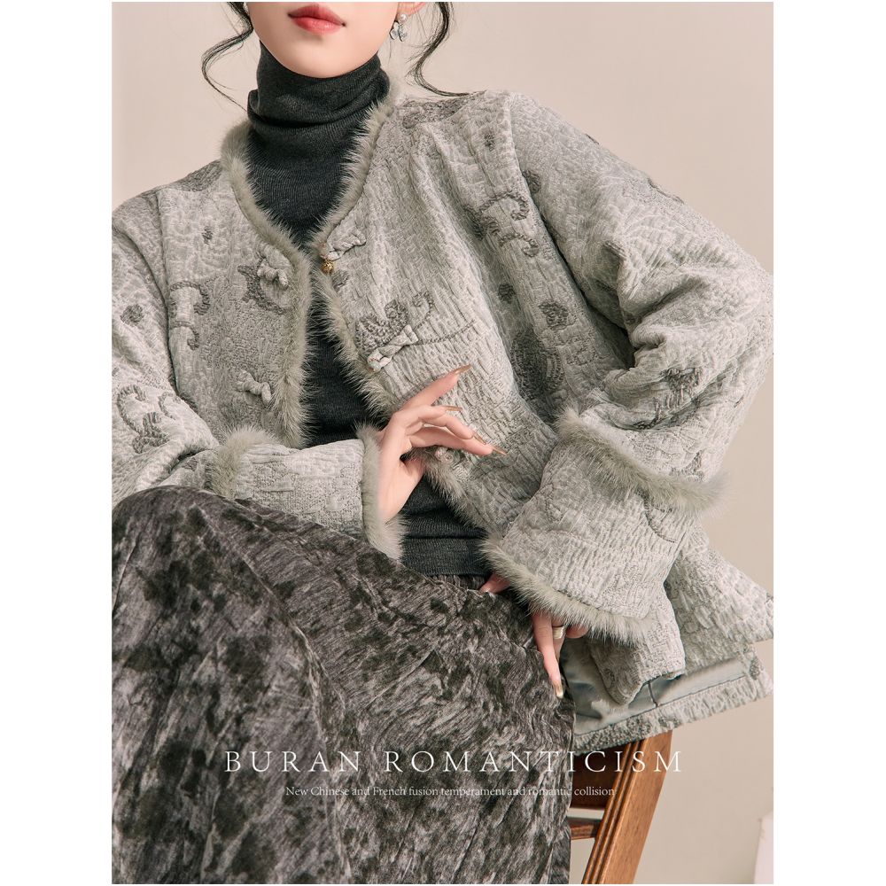2025 Spring this year s popular hot outerwear hairy top high end fashion super beautiful new Chinese style Tang suit image 3