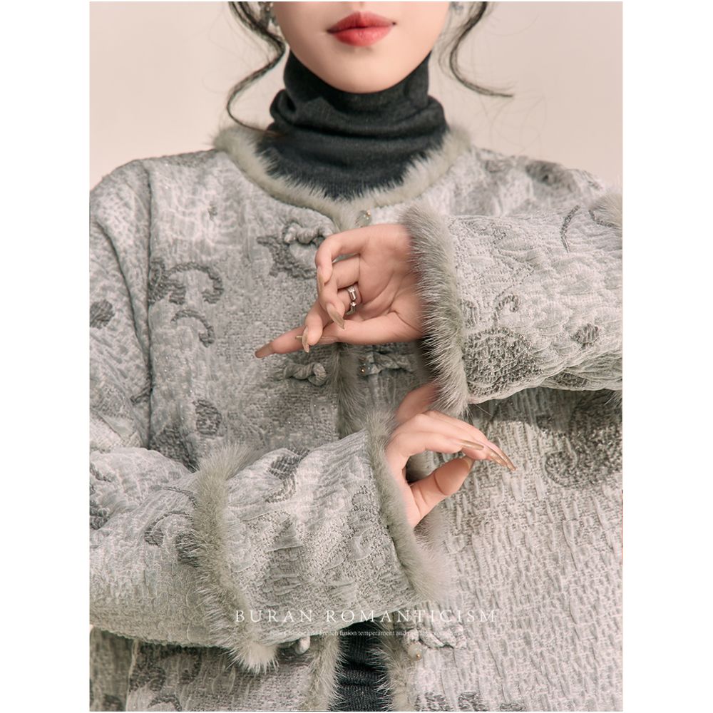 2025 Spring this year s popular hot outerwear hairy top high end fashion super beautiful new Chinese style Tang suit image 5