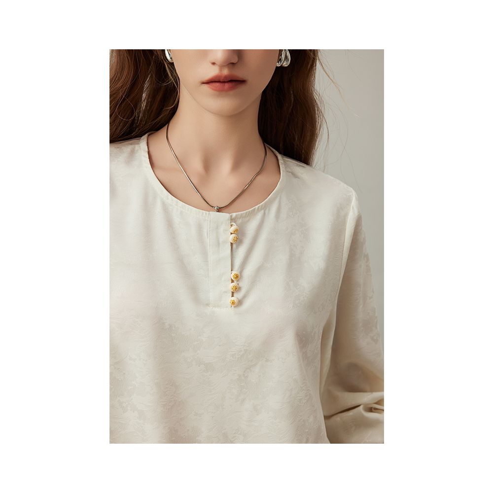 DFVC new Chinese style long sleeved shirt for women in autumn 2025 embroidered cuffs jacquard shirt as the base layer image 8