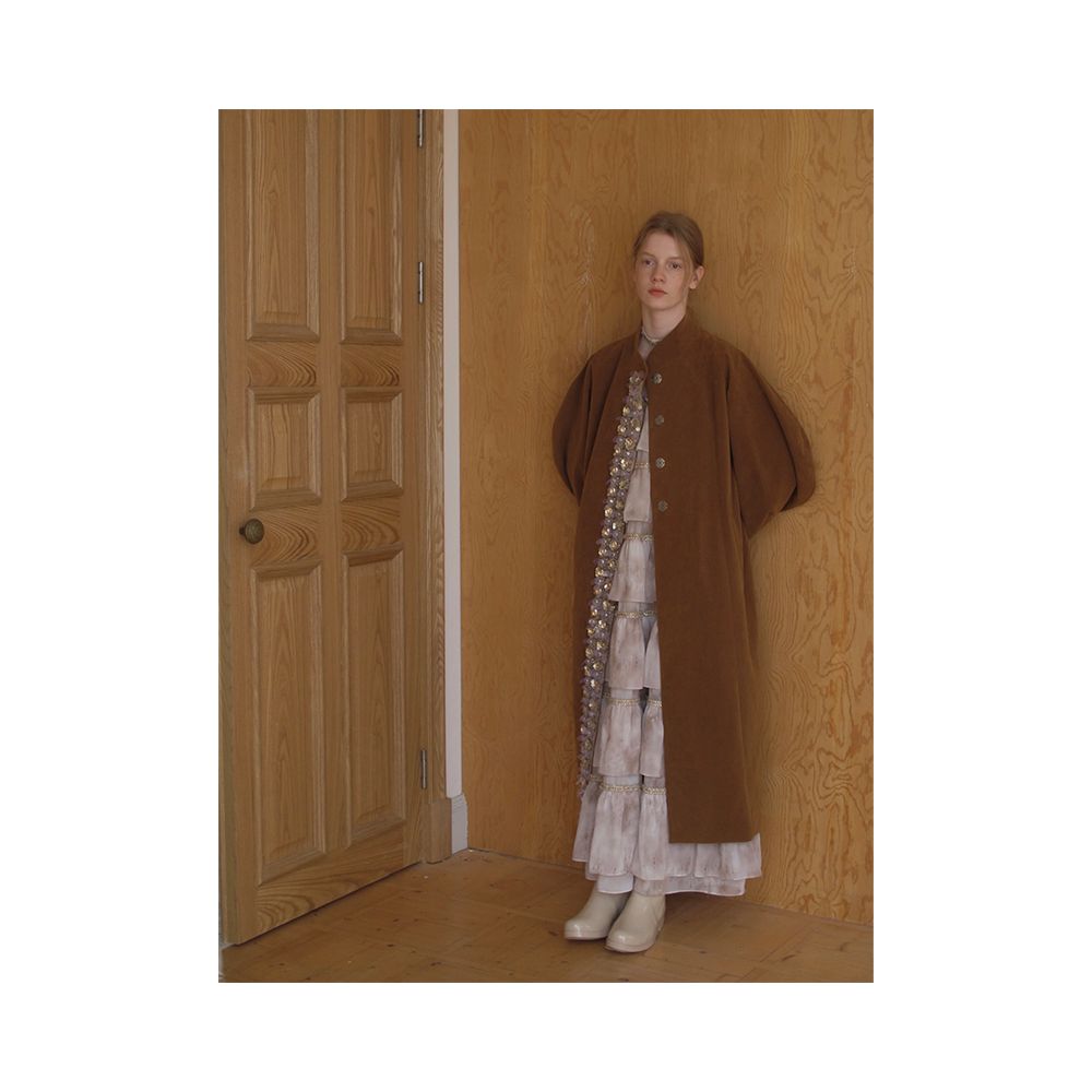 Cariedo Retro Old Money Wind 2025 Winter New Product Style Sheep Leg Sleeve Suede Heavy Industry Lace Long Coat image 3