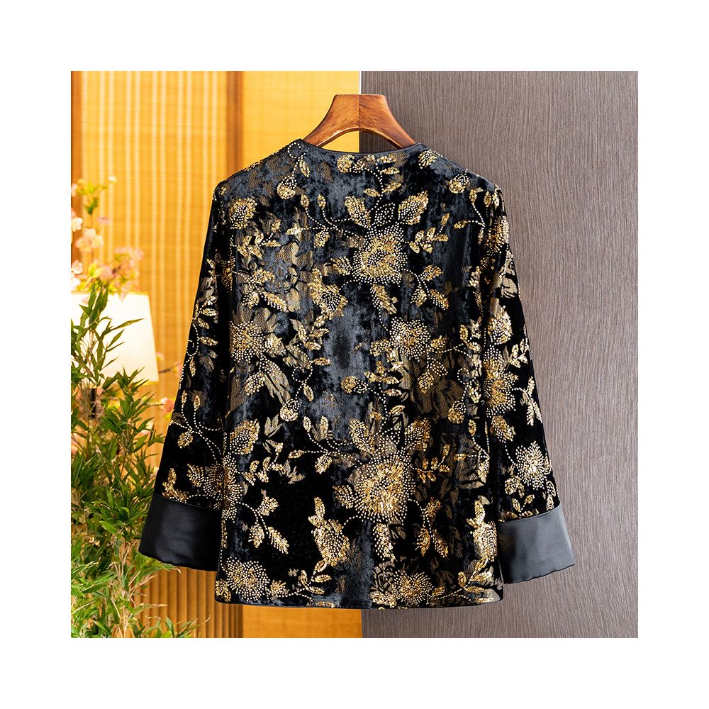 New Chinese style silk velvet embroidered retro style coat for women in autumn 2025 fashionable and versatile Chinese style top image 1