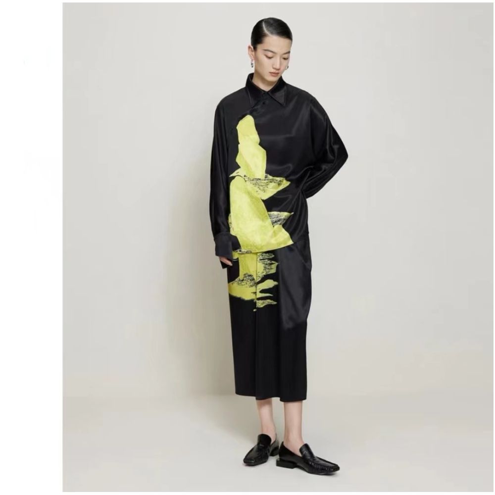Same style Zhujia 2025 summer soft and smooth lightweight mulberry silk top with contrasting printed black silk shirt in the mall image 10