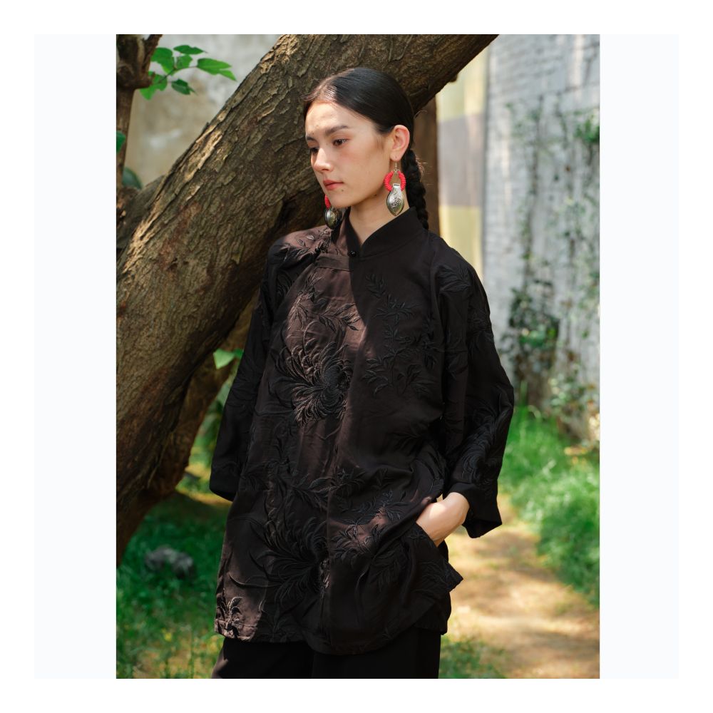 TAORAN Black Heavy Industry Embroidered Tang style Women s Young Style New Chinese Tea Clothes with Buckle Top Buddhist Zen Women s Clothing image 0