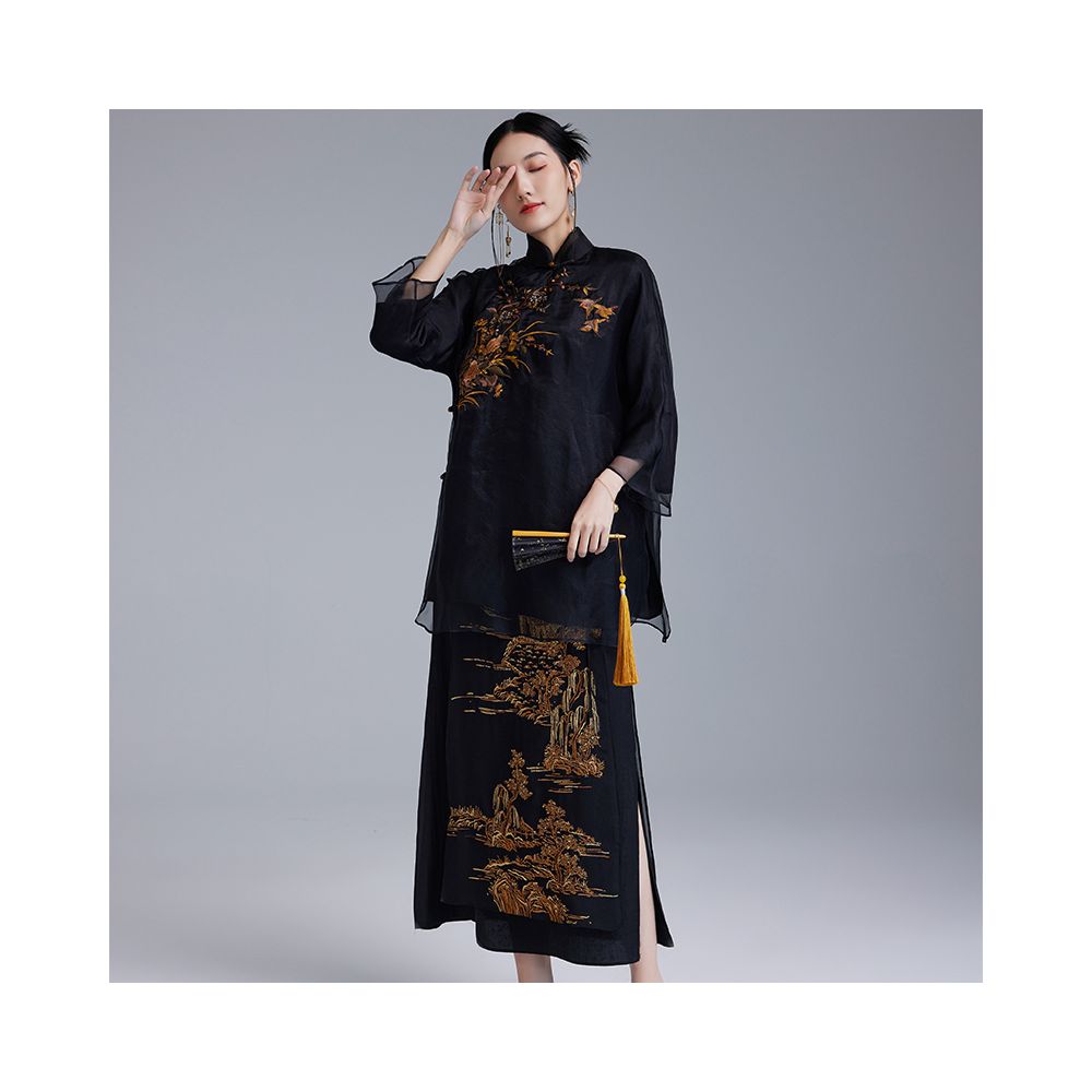 2024 Spring Summer New Silk Tang Costume Improved Large Chinese Style Top Mulberry Silk Embroidery Moyu Brand image 4